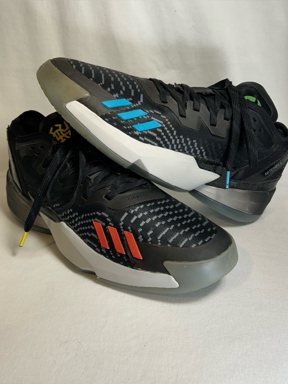 Adidas/XBox D.O.N. Issue #4 (S-13)